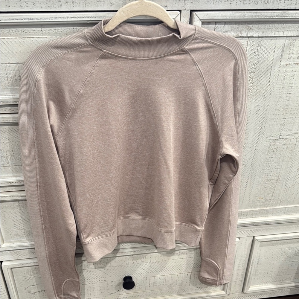 Old Navy active Cozecore Go-Dry Women's Beige Long Sleeve Top/light sweatshirt